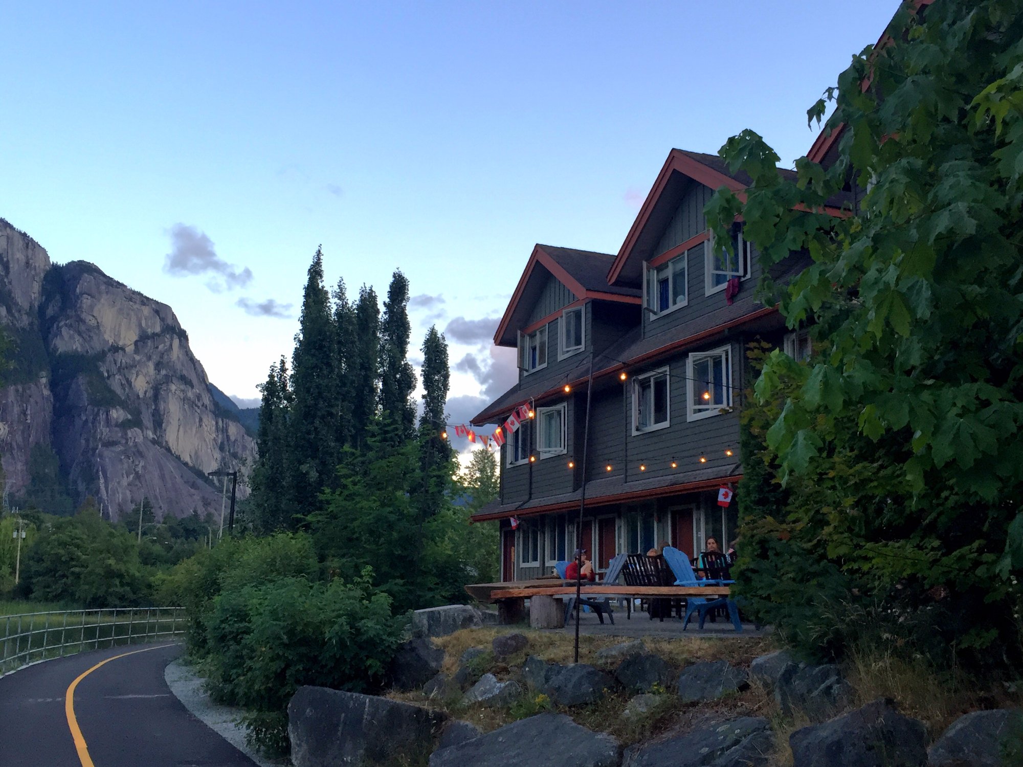 Squamish Adventure Inn | Tourism Squamish