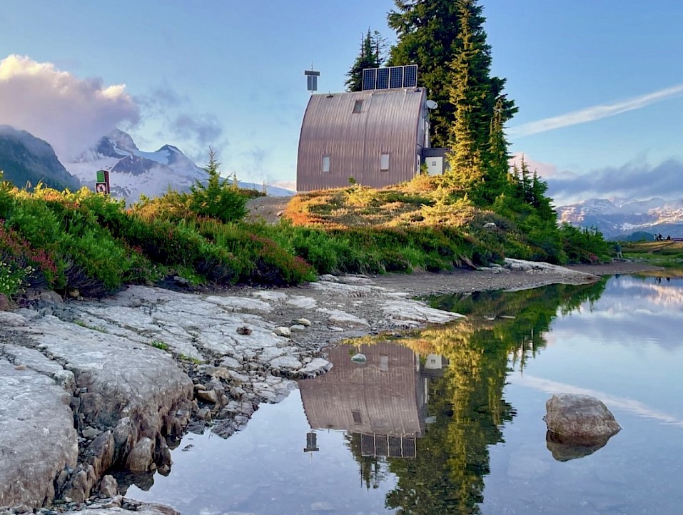 Elfin Lakes in summer